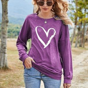 Women Long Sleeve Shirt / Heart Design